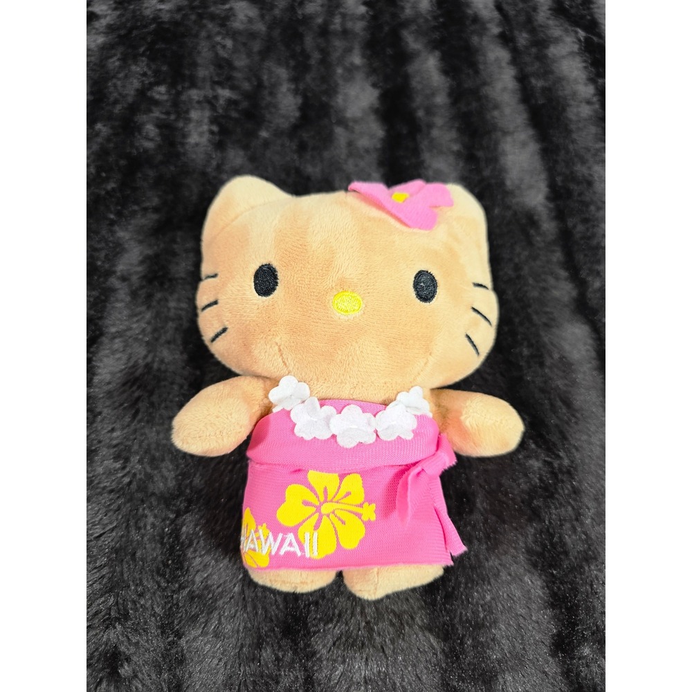 Sanrio Hello Kitty Hawaii Tan Hibiscus Pink Sarong Plush Tropical Souvenir Toy